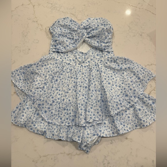 Altar'd State White and Blue Floral Romper Size M - Picture 3 of 8